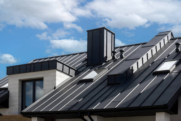 Best Roof Moss and Algae Removal  in Northgate, OH